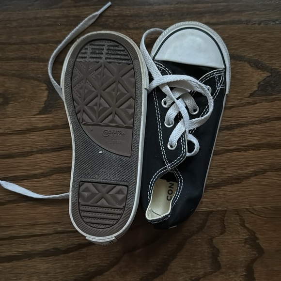 Kids Converse All Stars Sneakers - Picture 2 of 4